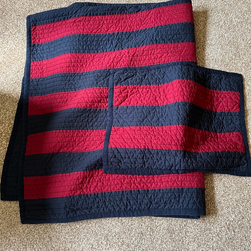 Pottery Barn Full/Q rugby quilt with matching standard size sham. Red and navy.